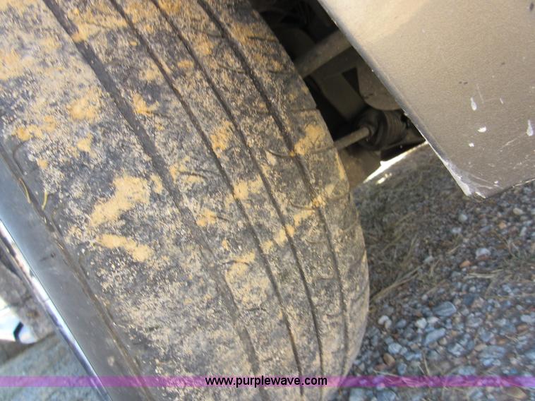 image for item I1930 2001 Ford Mustang