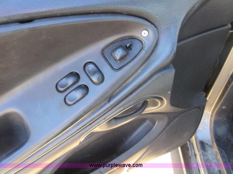 image for item I1930 2001 Ford Mustang