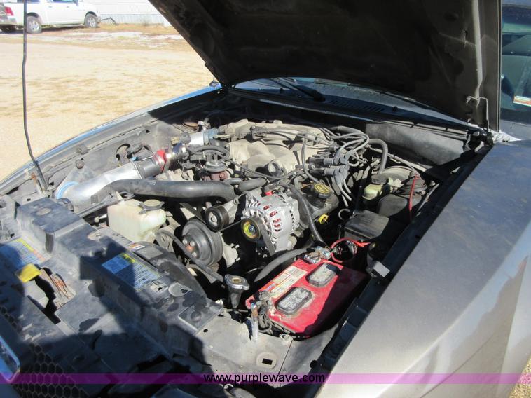 image for item I1930 2001 Ford Mustang