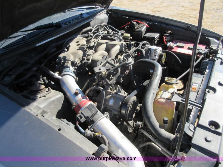 image for item I1930 2001 Ford Mustang