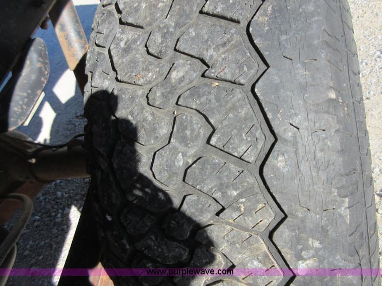 image for item I1934 1989 Chevrolet 1500 Ext. Cab pickup truck