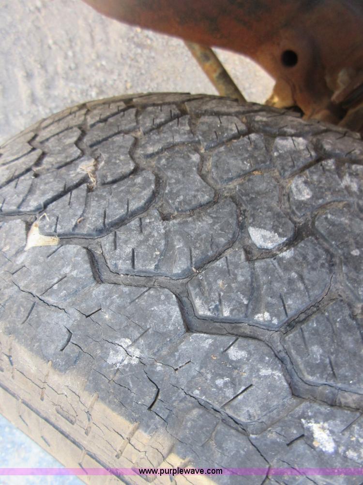 image for item I1934 1989 Chevrolet 1500 Ext. Cab pickup truck