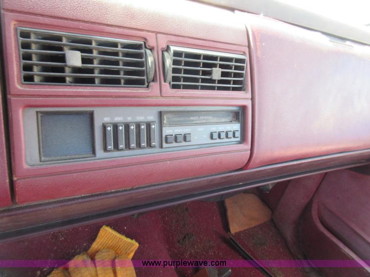 image for item I1934 1989 Chevrolet 1500 Ext. Cab pickup truck