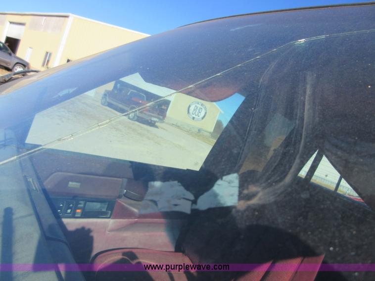 image for item I1934 1989 Chevrolet 1500 Ext. Cab pickup truck