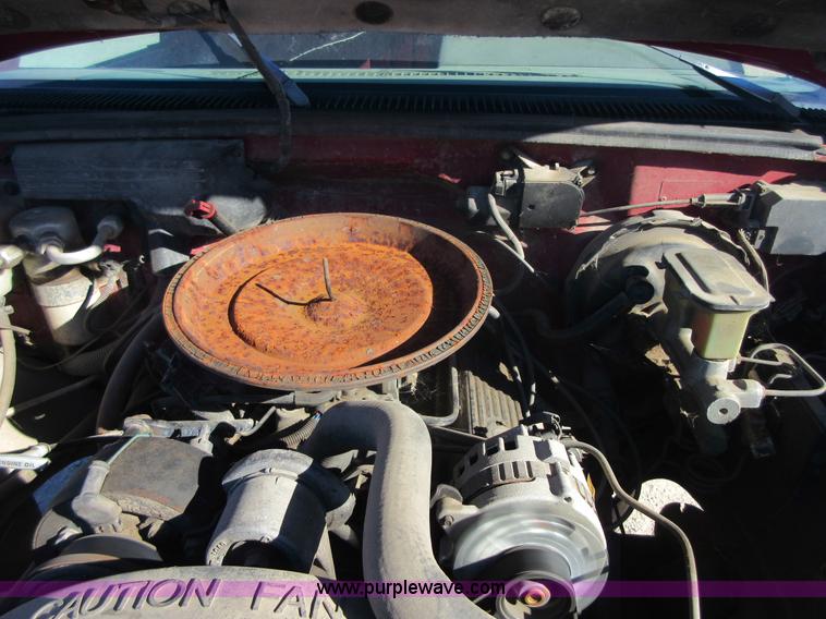 image for item I1934 1989 Chevrolet 1500 Ext. Cab pickup truck