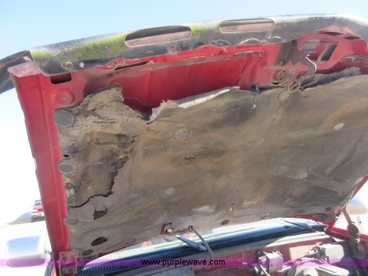 image for item I1934 1989 Chevrolet 1500 Ext. Cab pickup truck