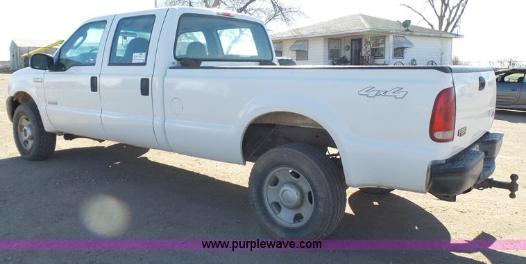 image for item J1298 2005 Ford F350 Super Duty XL Crew Cab pickup truck
