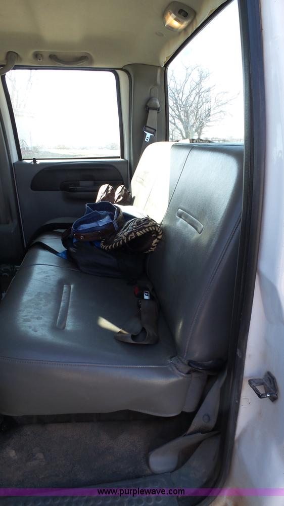 image for item J1298 2005 Ford F350 Super Duty XL Crew Cab pickup truck