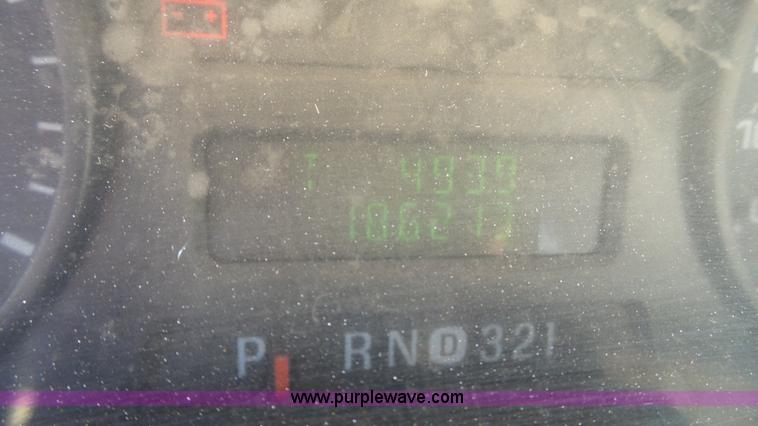 image for item J1298 2005 Ford F350 Super Duty XL Crew Cab pickup truck