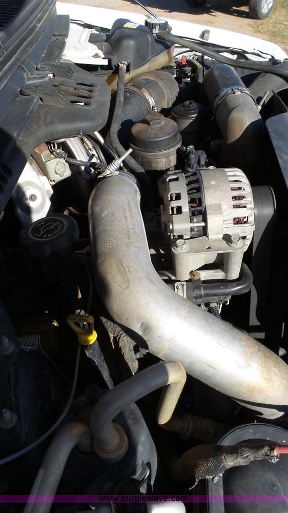 image for item J1298 2005 Ford F350 Super Duty XL Crew Cab pickup truck