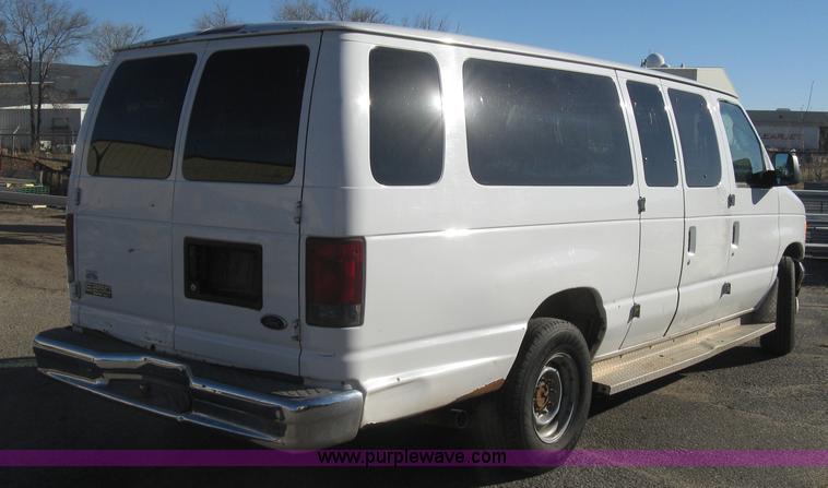 image for item J2913 2003 Ford E350 Super Duty XLT Extended van