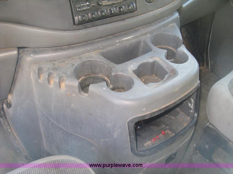 image for item J2913 2003 Ford E350 Super Duty XLT Extended van