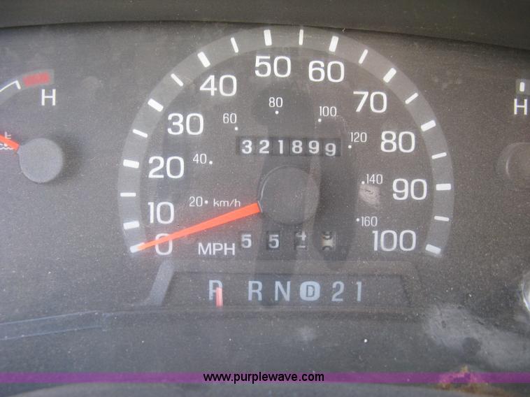 image for item J2913 2003 Ford E350 Super Duty XLT Extended van