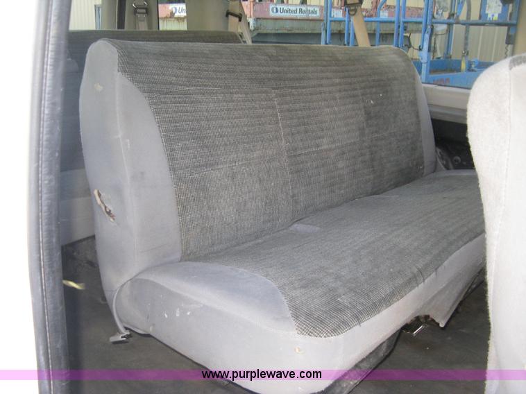 image for item J2913 2003 Ford E350 Super Duty XLT Extended van