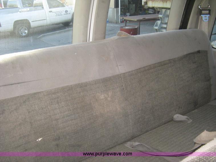 image for item J2913 2003 Ford E350 Super Duty XLT Extended van