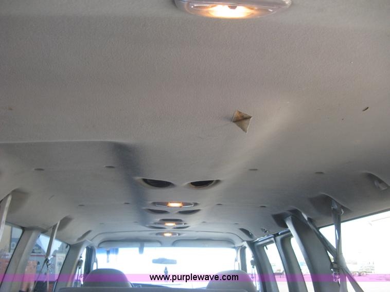 image for item J2913 2003 Ford E350 Super Duty XLT Extended van