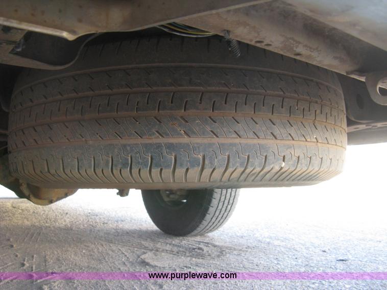 image for item J2913 2003 Ford E350 Super Duty XLT Extended van