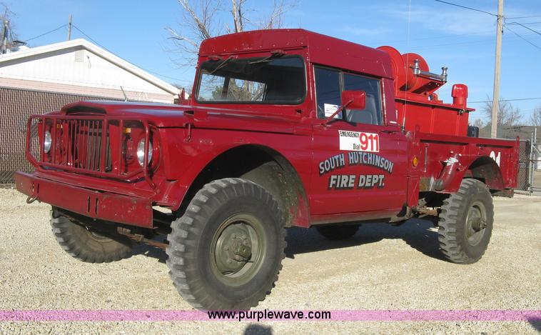 image for item J2962 1968 Kaiser Jeep M715 fire truck