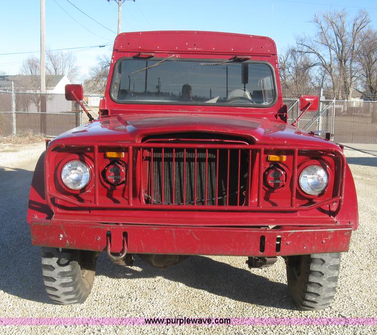 image for item J2962 1968 Kaiser Jeep M715 fire truck