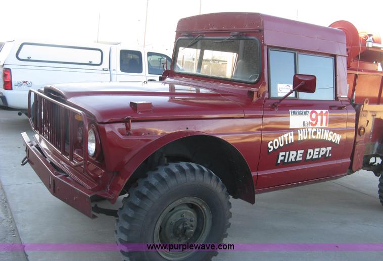 image for item J2962 1968 Kaiser Jeep M715 fire truck
