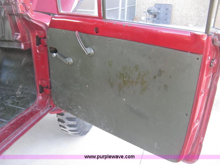 image for item J2962 1968 Kaiser Jeep M715 fire truck