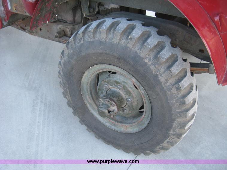 image for item J2962 1968 Kaiser Jeep M715 fire truck