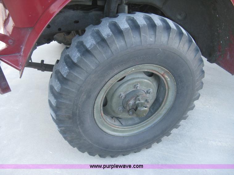 image for item J2962 1968 Kaiser Jeep M715 fire truck