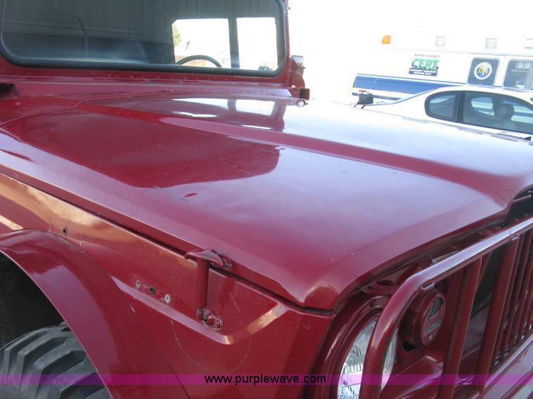 image for item J2962 1968 Kaiser Jeep M715 fire truck