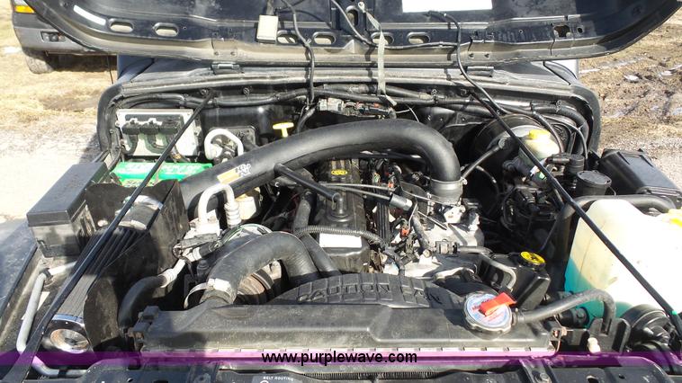 image for item J4516 1999 Jeep Wrangler Sahara SUV