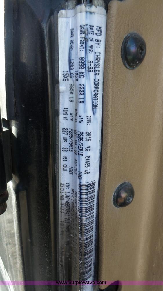 image for item J4516 1999 Jeep Wrangler Sahara SUV