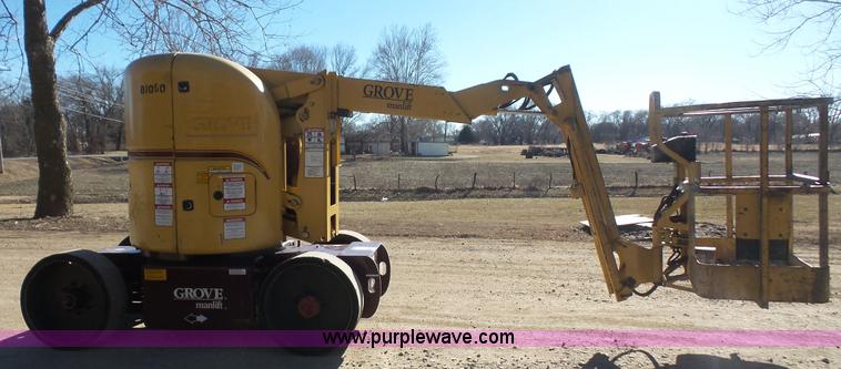 image for item J4653 1998 Grove AM239NE boom lift