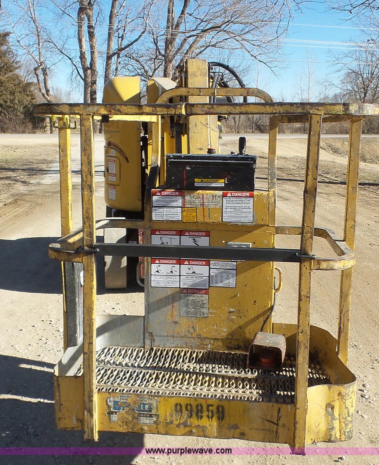 image for item J4653 1998 Grove AM239NE boom lift