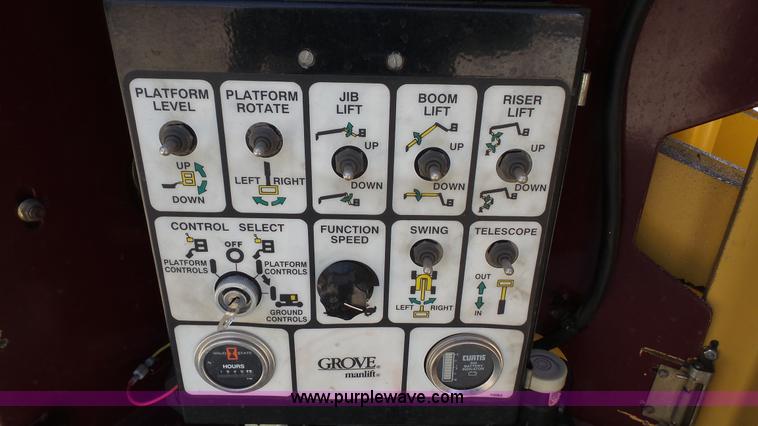 image for item J4653 1998 Grove AM239NE boom lift