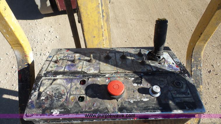 image for item J4653 1998 Grove AM239NE boom lift