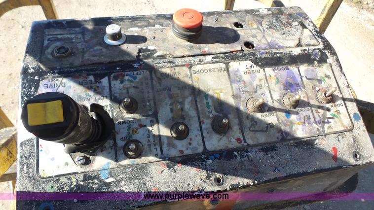 image for item J4653 1998 Grove AM239NE boom lift