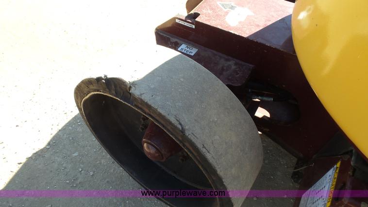 image for item J4653 1998 Grove AM239NE boom lift