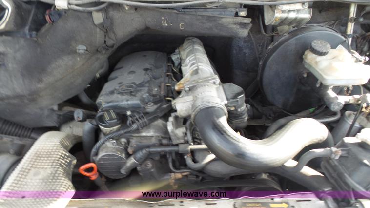 image for item J4656 2002 Freightliner Sprinter van