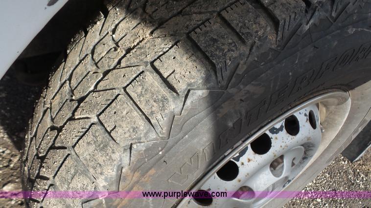 image for item J4656 2002 Freightliner Sprinter van