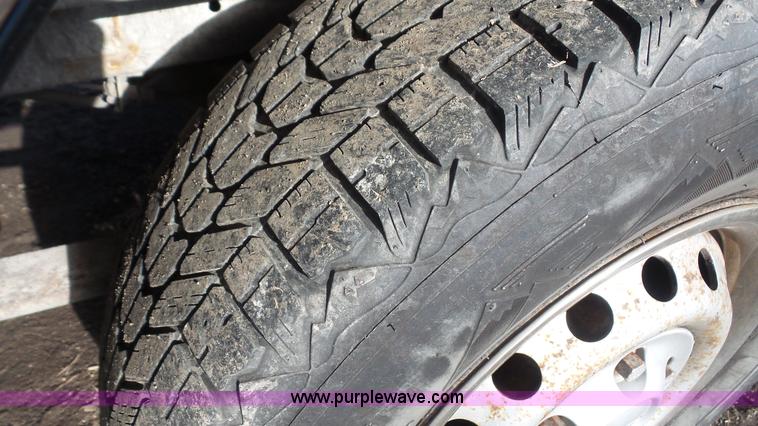 image for item J4656 2002 Freightliner Sprinter van