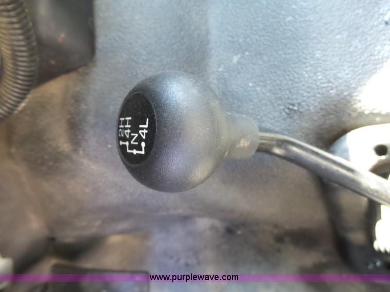 image for item J7374 2005 Ford F350 Super Duty SuperCab utility truck