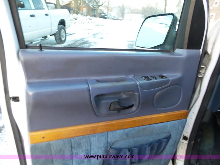 image for item J7377 1999 Ford Econoline E350 Super Duty Extended Tuscany Conversion van