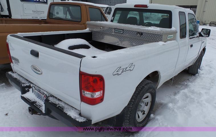 image for item J7380 2009 Ford Ranger pickup truck