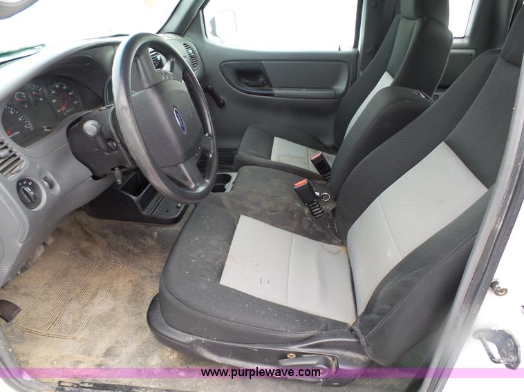 image for item J7380 2009 Ford Ranger pickup truck