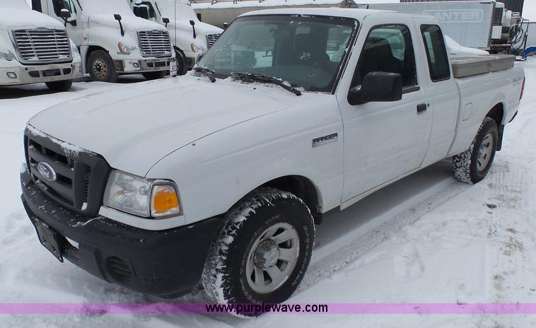 image for item J7384 2009 Ford Ranger SuperCab pickup truck