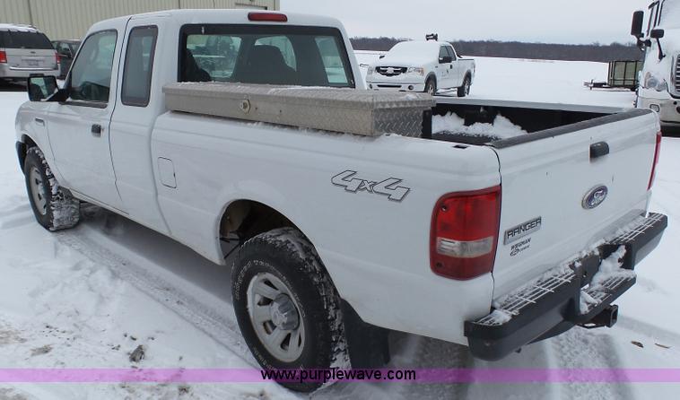 image for item J7384 2009 Ford Ranger SuperCab pickup truck