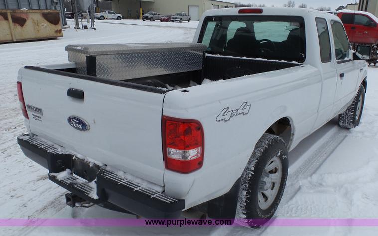 image for item J7384 2009 Ford Ranger SuperCab pickup truck