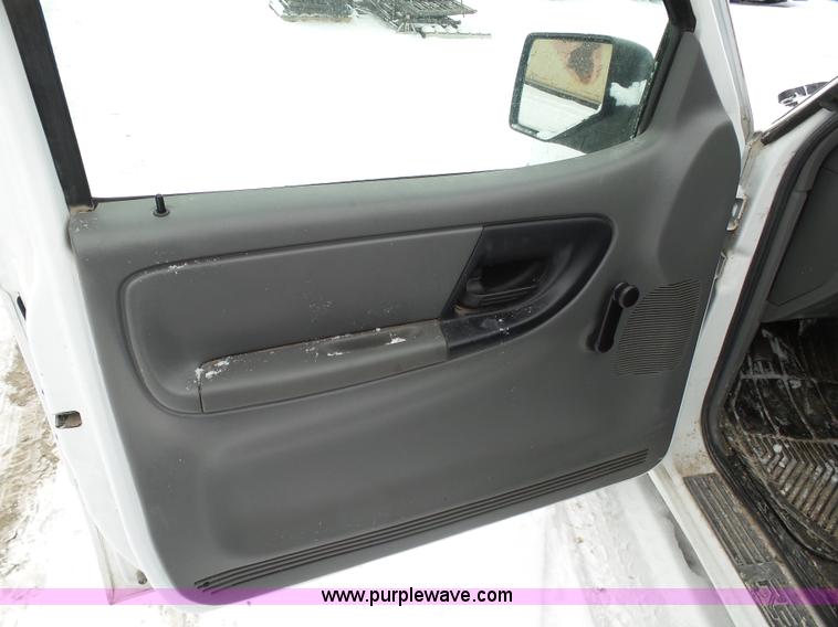 image for item J7384 2009 Ford Ranger SuperCab pickup truck