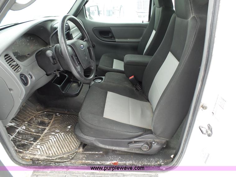 image for item J7384 2009 Ford Ranger SuperCab pickup truck