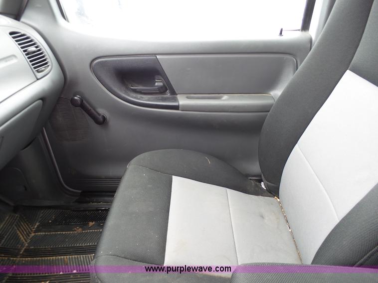 image for item J7384 2009 Ford Ranger SuperCab pickup truck