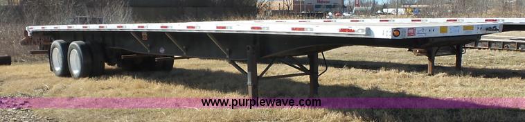 image for item J7619 2009 Utility FS2CHA flatbed trailer